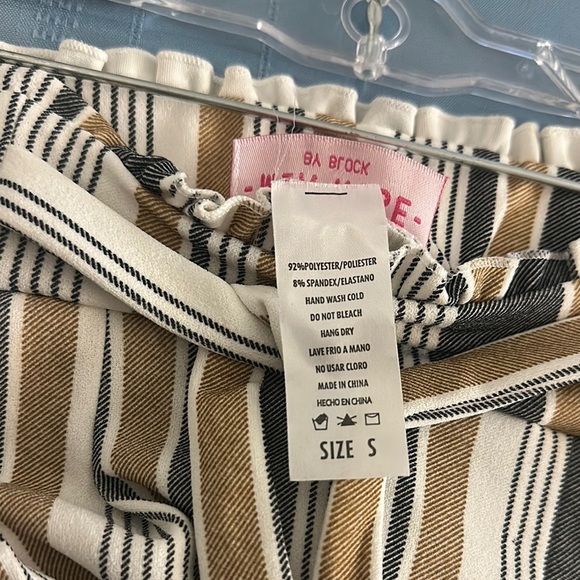 Chic Striped Tie-Belt Pants - Picture 6 of 6